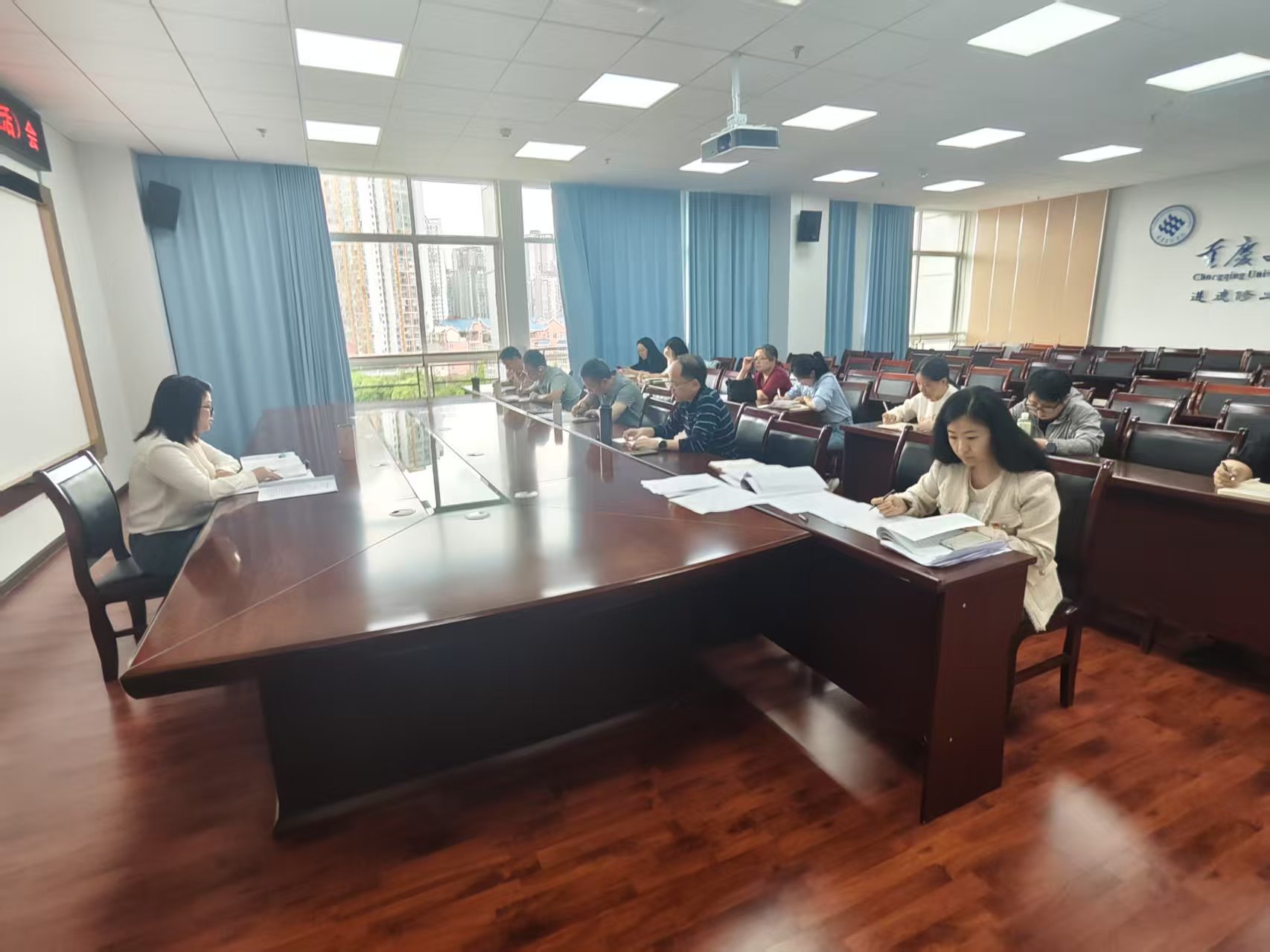 uJCR_1745568237631023975.jpg 6.jpg